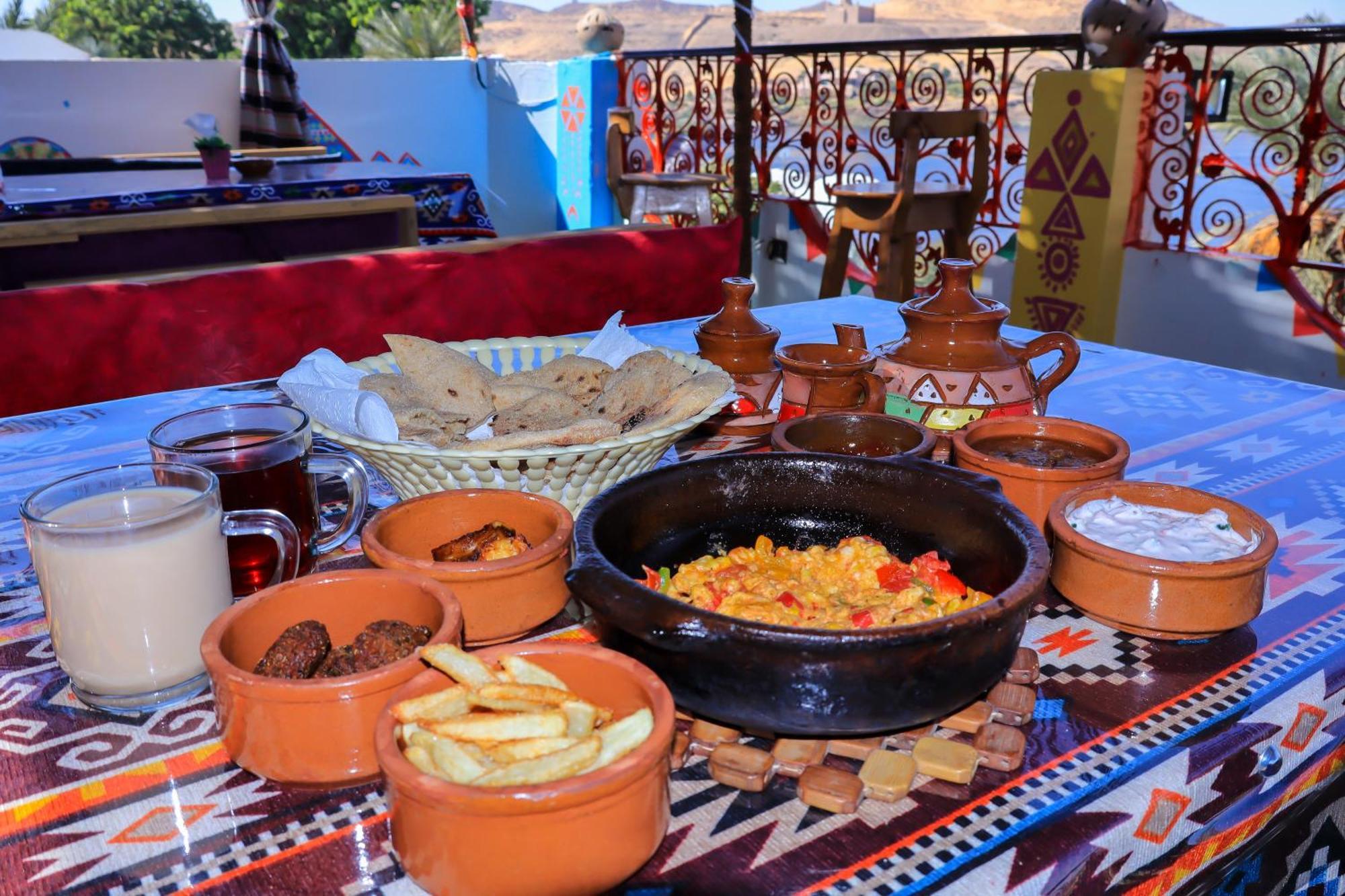 Bayt Zaina - Nubian Hospitality House Hotel Assuan Exterior foto